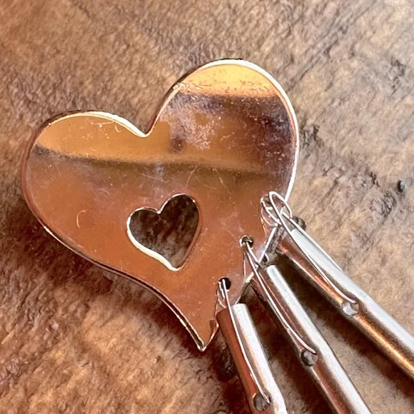 Vintage Working Wind Chime Heart Shaped Brooch Pin Silver Tone - Picture 7 of 9